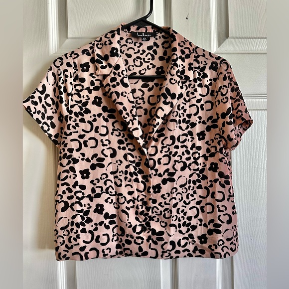 Lulu’s cheetah print blush pink crop top button up size XS. NWOT - Picture 1 of 3